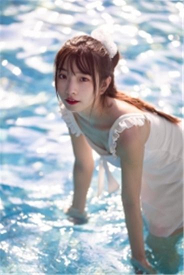 绿巨人千层浪