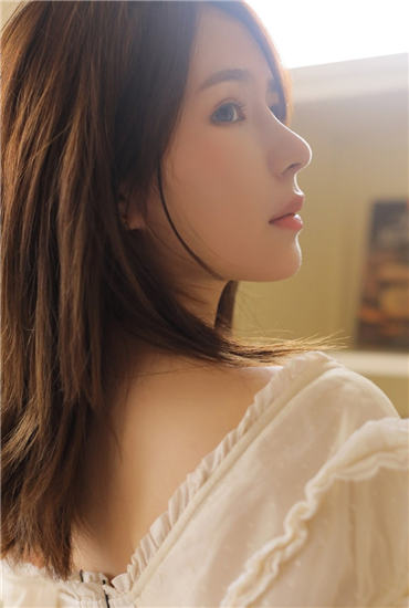 绿巨人草莓丝瓜向日葵黄瓜榴莲在线观看版