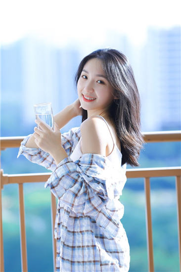 秋葵茄子香蕉绿巨人合集解锁版